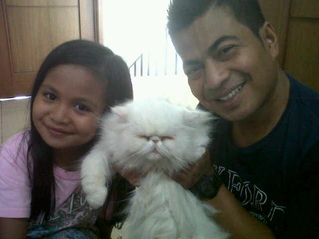 neyazka's tweet photo. Hidung sapa yg paling pesek y??@dzieAzka http://t.co/DScseUXJml