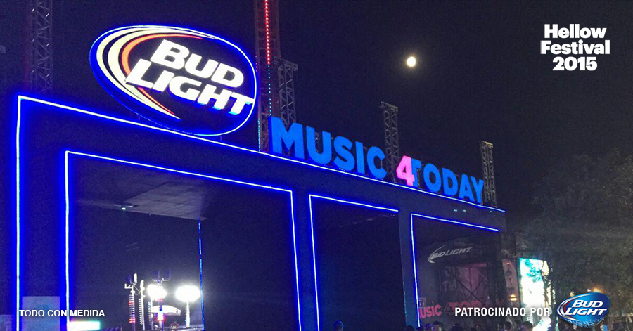 BudLightMEX's tweet photo. Lo mejor para iluminar el #HellowFestival es #Music4Today. #BudLightExperience http://t.co/LDV2tNCDuS