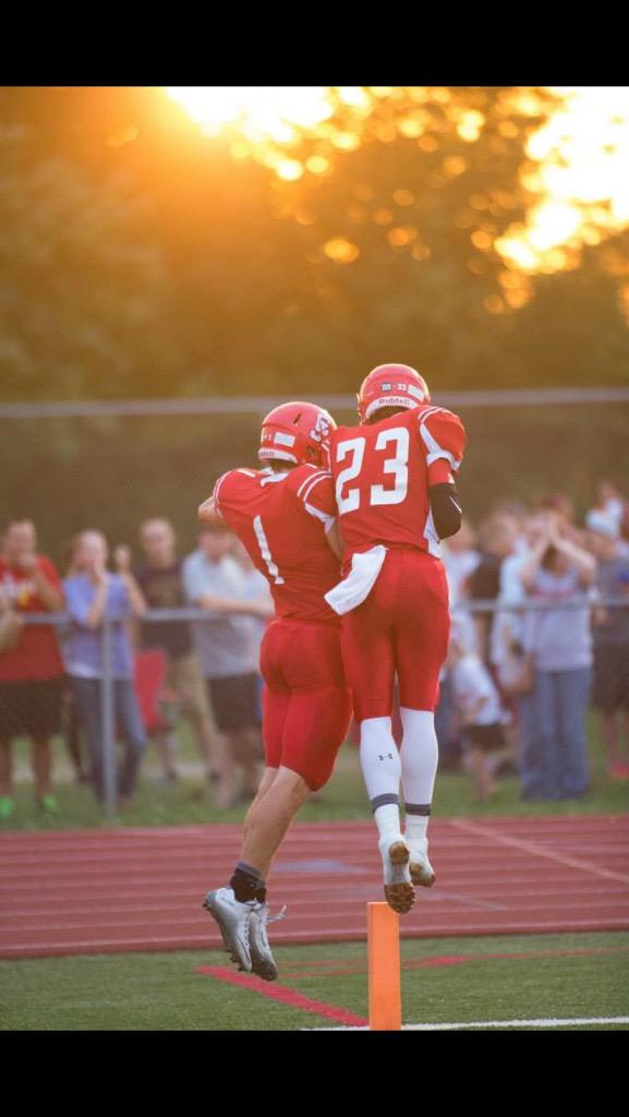 channel_cat_01's tweet photo. Me and my boy @Keilan_Moore32 #blackhops vs #whitehops #pick6crew http://t.co/whgVR3sjhW