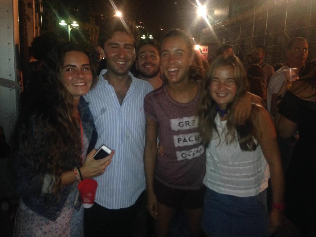 sofilach's tweet photo. Los mas twitteros #gogorregi http://t.co/DhWXeZ1BFP