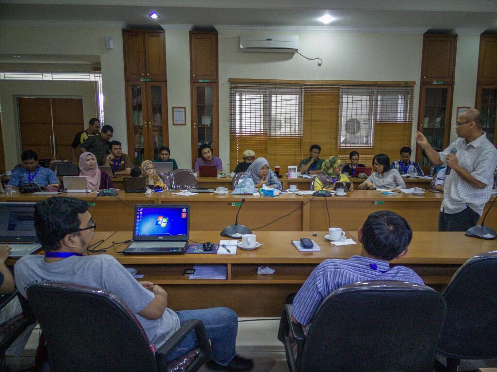 Sesi diskusi dan tutorial jurnalisme data pada Konferensi Jurnalis Sains Indonesia 2015.