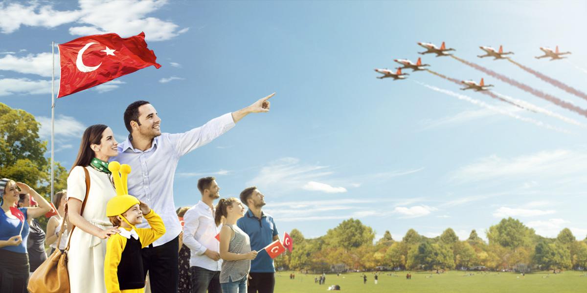 Mustafa Kemal Atatürk’ü, silah arkadaşlarını ve tüm şehitlerimizi saygıyla anıyoruz. Zafer Bayramımız kutlu olsun!