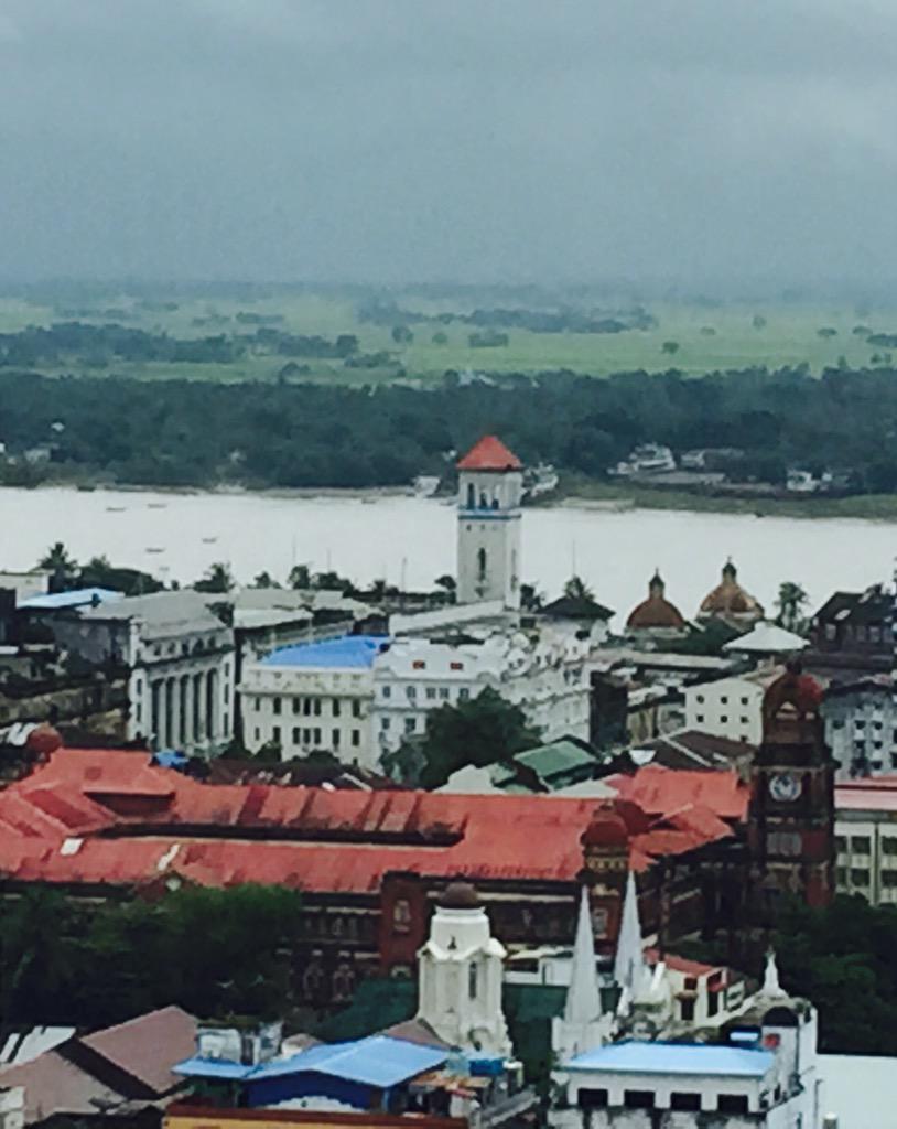 thantmyintu's tweet photo. Empty lot at centre where Yangon Heritage Trust successfully petitioned government not to allow 38 story building http://t.co/MiBaTWieqn