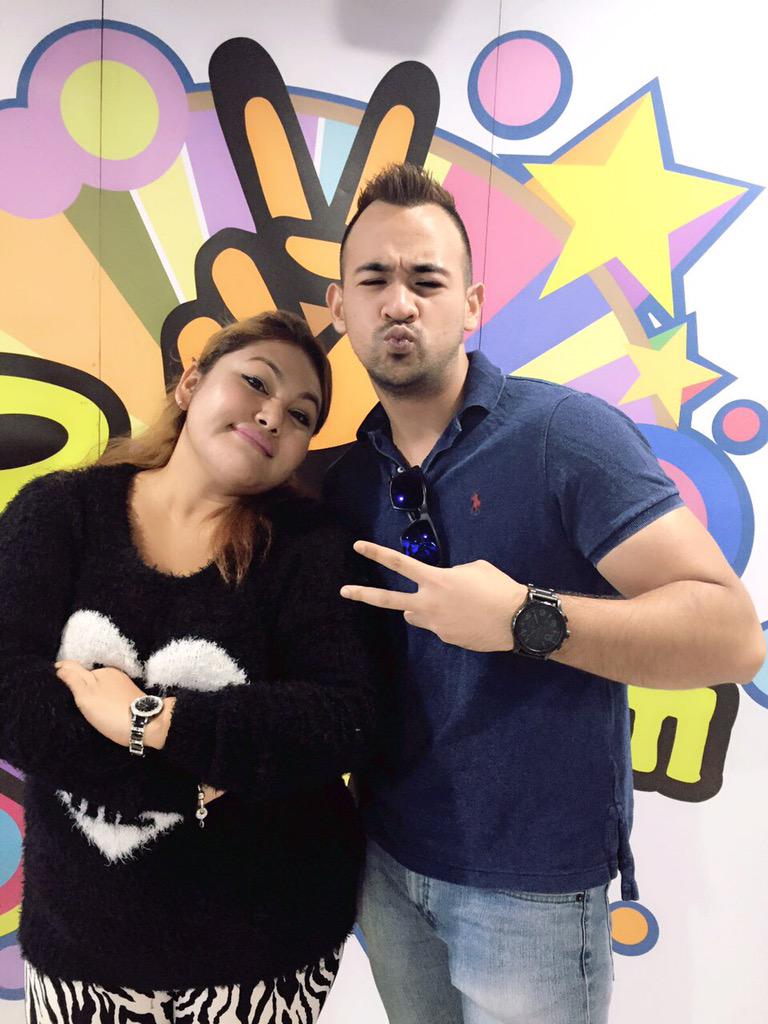 ElDidieACPYL's tweet photo. To @SharnaazAhmad Happy Birthday Broo.. Moga terus success! Salute!✌️ 🎈🎉🎉🎉🎉🎉🎂 #halusssss http://t.co/r1b2LcB11o