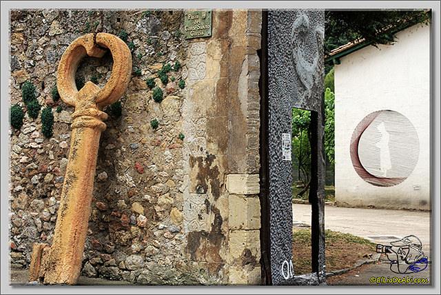 3ª edición El Jardín Secreto en San Salvador de Oña #Burgos ow.ly/QaaYv Hasta el 30 de noviembre.
