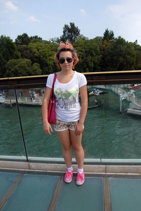 cucciola di maiala..... http://t.co/YiZYuPaLj3<a href="/tag/molise"class="tags"><span>#molise</span></a><a href="/tag/samanthaquinn"class="tags"><span>#samanthaquinn</span></a><a href="/tag/marinadipetacciato"class="tags"><span>#marinadipetacciato</span></a>