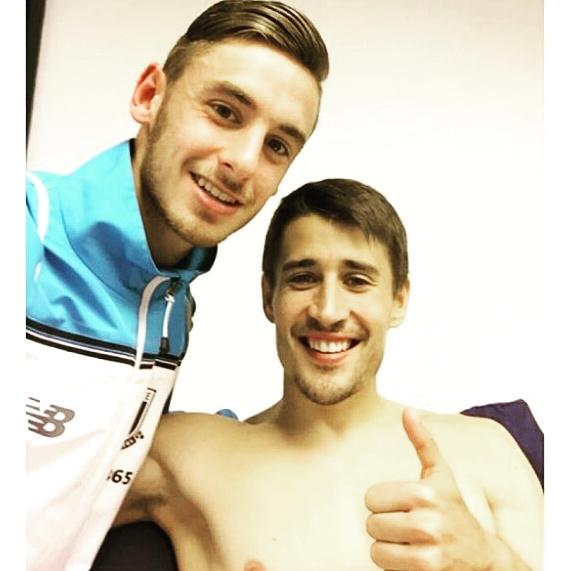 FatuKonate's tweet photo. #bojan #friends #futbolista #Beautiful #folloback #stokecity #likeforfolow http://t.co/n1LJhaHsYG