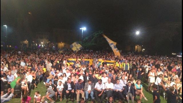 pippodona's tweet photo. http://t.co/CDpyL8wa85