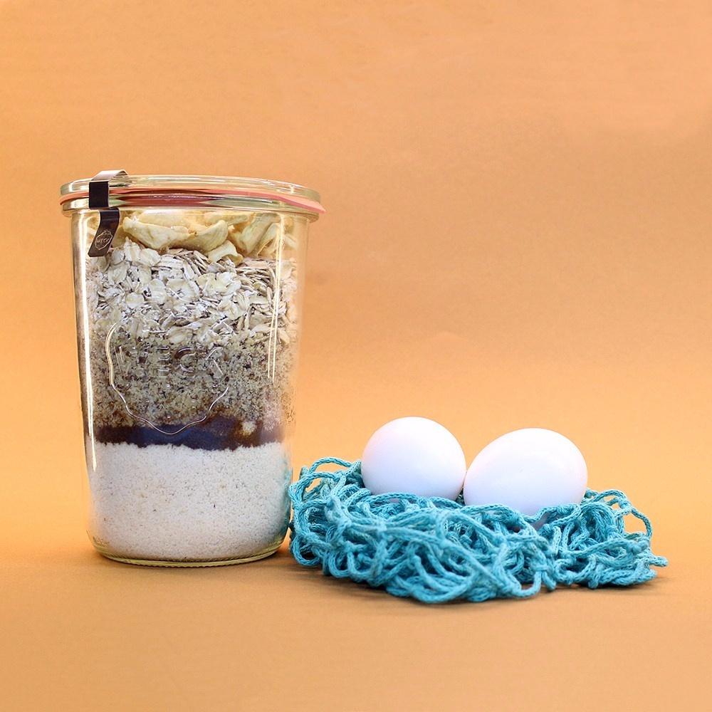 Cookiemix'lerimizi iki yumurta beyazı ilave ederek form verdikten sonra 170 derecede 10 dakika pişirmeniz yeterli.