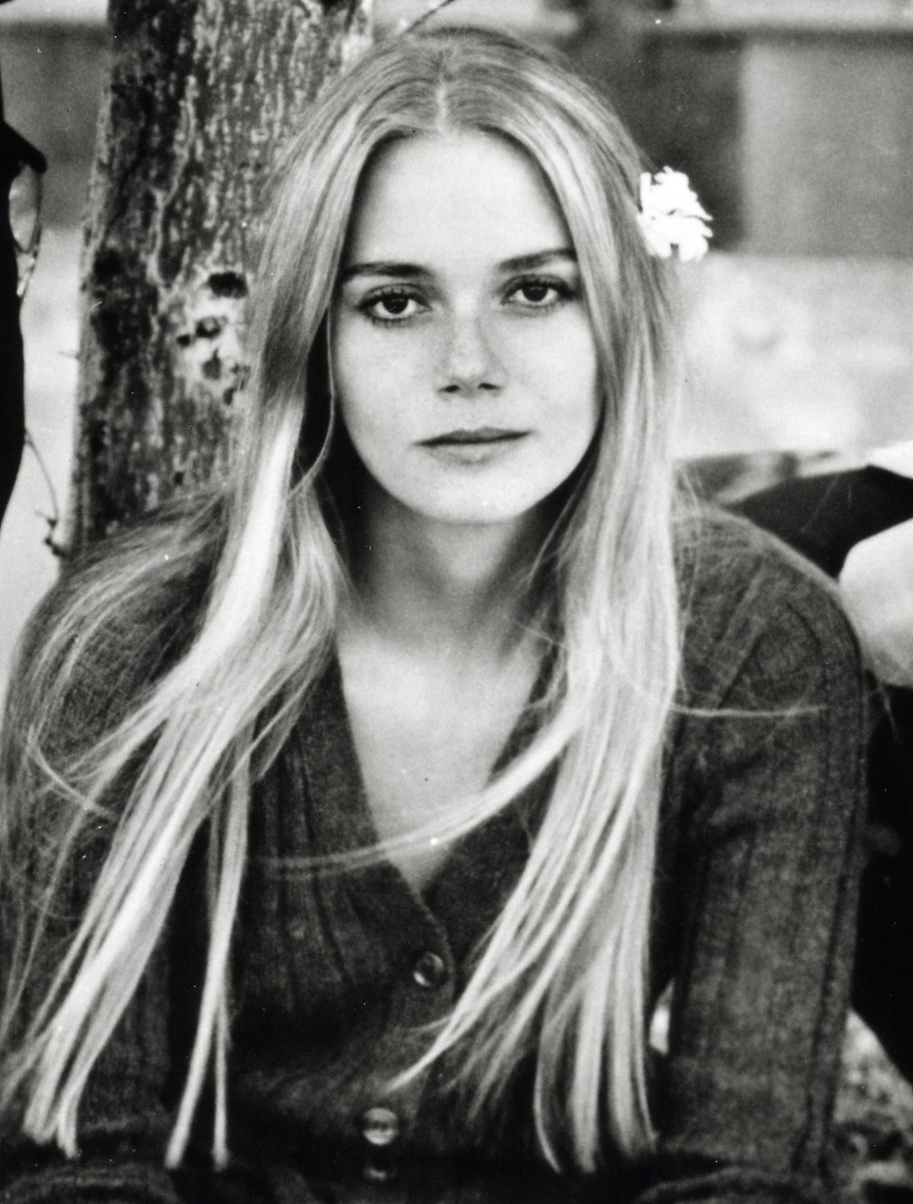 Happy Birthday to Peggy Lipton, who turns 69 today! 