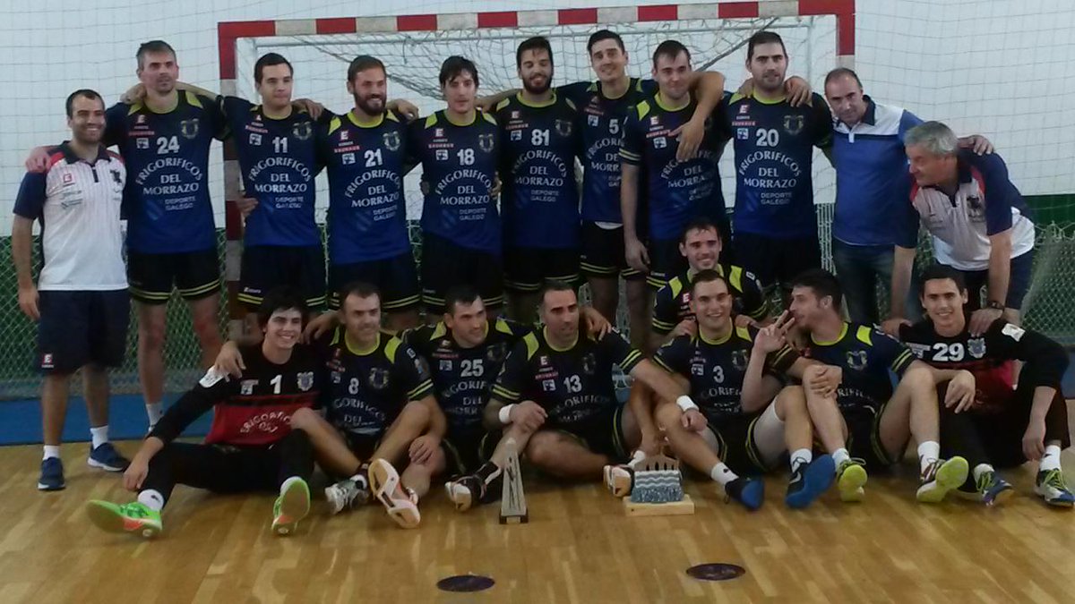 CAMPIÓNS COPA GALICIA 2015
<a href="/balonmancangas/">Balonmán Cangas</a> NORABOA!!
<a href="/fgabalonman/">Federación Galega Balonmán</a> <a href="/Galipizza/">Galipizza &cia</a>