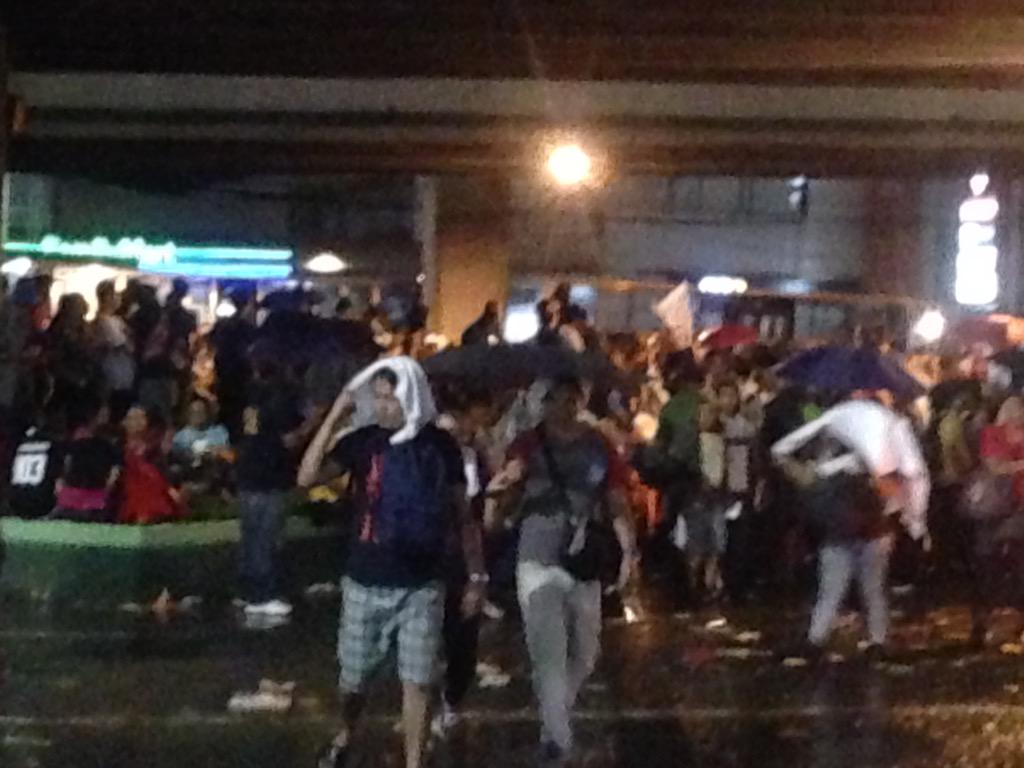James Agustin (@_jamesja) on Twitter photo MORE: Ilang pampasaherong bus na pa-NB, nag-counterflow na sa EDSA Ortigas SB. <a href="/dzbb/">DZBB Super Radyo</a> MORE: Ilang pampasaherong bus na pa-NB, nag-counterflow na sa EDSA Ortigas SB. <a href="/dzbb/">DZBB Super Radyo</a>