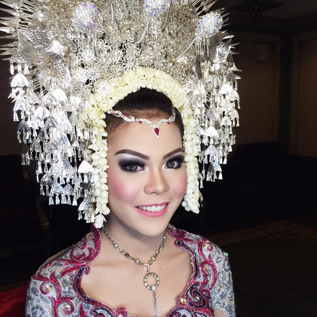 Taken with #XperiaC4 #Ican @sonyxperiaid - wedding makeup by ME 💗