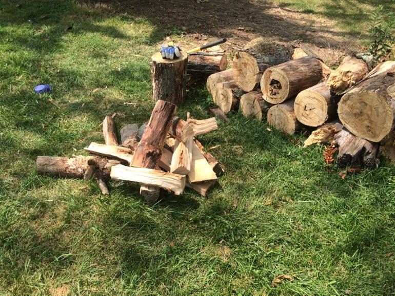 CatherineConly's tweet photo. Just had my first log splitting experience. I know why my husband is NOT a fan. But I am Feeling accomplished! http://t.co/67qhKEibcP