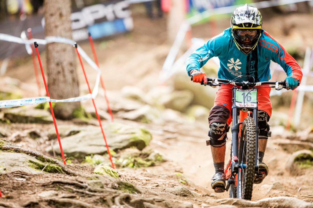 MCiriego's tweet image. Direction Vallnord avec l&apos;équipe de France pour les Championnats du Monde. Merci à @DorvalFinance #impossiblesanseux