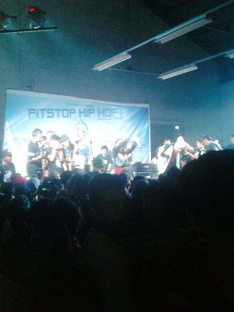 PITSTOP HIPHOP-2 at gor inkai <a href="/LadyGan/">Lady Gan</a>