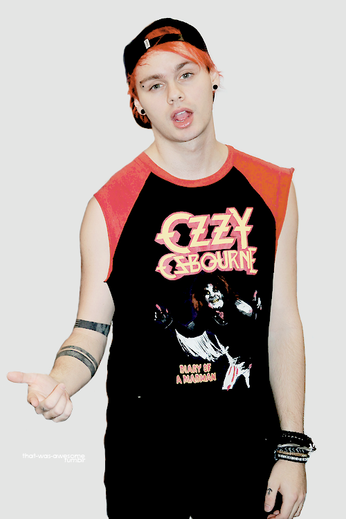 luckyghoulx's tweet photo. #ShesKindaHotVMA http://t.co/EVENv5bvLk