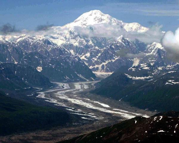 Obama Will Announce Renaming of Mt. McKinley to Traditional Native Name of “Denali” on Monday nativenewsonline.net/currents/obama…