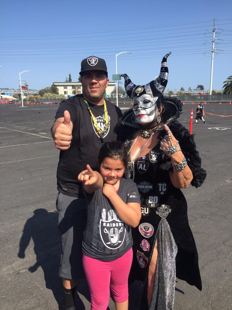 CNsUJeIU8AADDGj.jpg:large