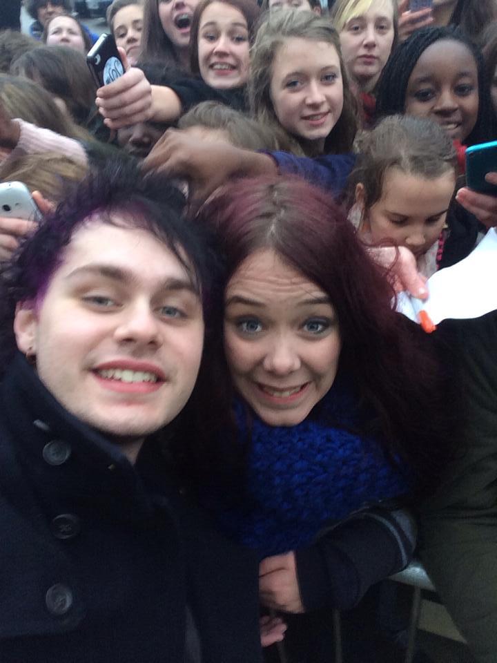 jonasxclifford's tweet photo. tagged my @multicolourmike 
I ship us ☺️💖 #ShesKindaHotVMA http://t.co/fzNgCoSePW