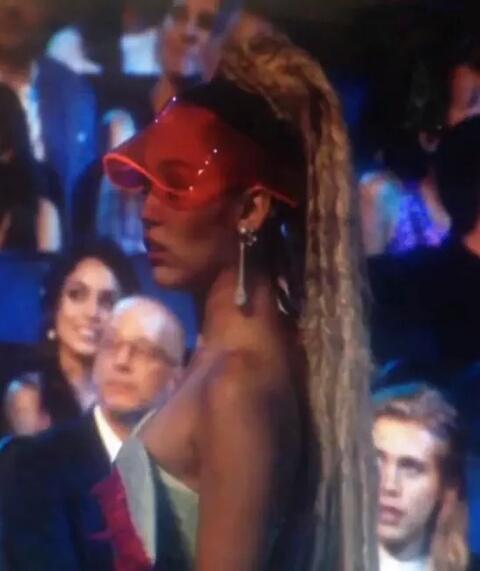 byefeIica's tweet image. *closes the door quietly* 
Mom: Slam another door.