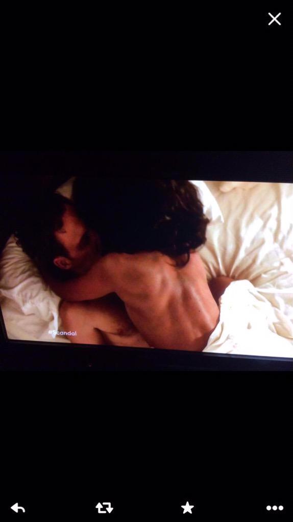 SheeksPope's tweet image. And he can reach her in places fitz can't. Oh