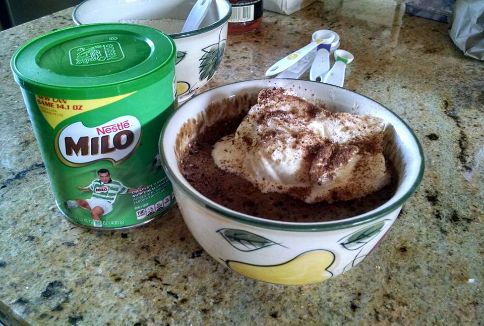 BuzzFeedOz's tweet image. YUM! So many people are giving the Milo Bowl Cake a crack. facebook.com/BuzzFeedOz/vid…