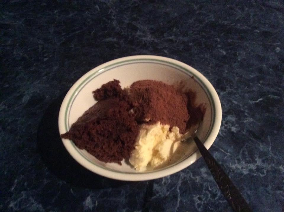 BuzzFeedOz's tweet image. YUM! So many people are giving the Milo Bowl Cake a crack. facebook.com/BuzzFeedOz/vid…