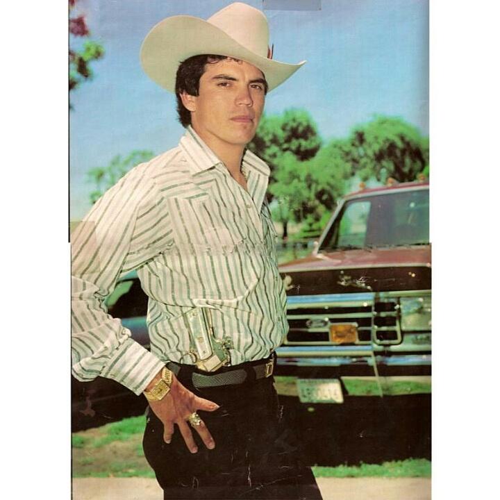 Happy birthday to the legend chalino sanchez!   