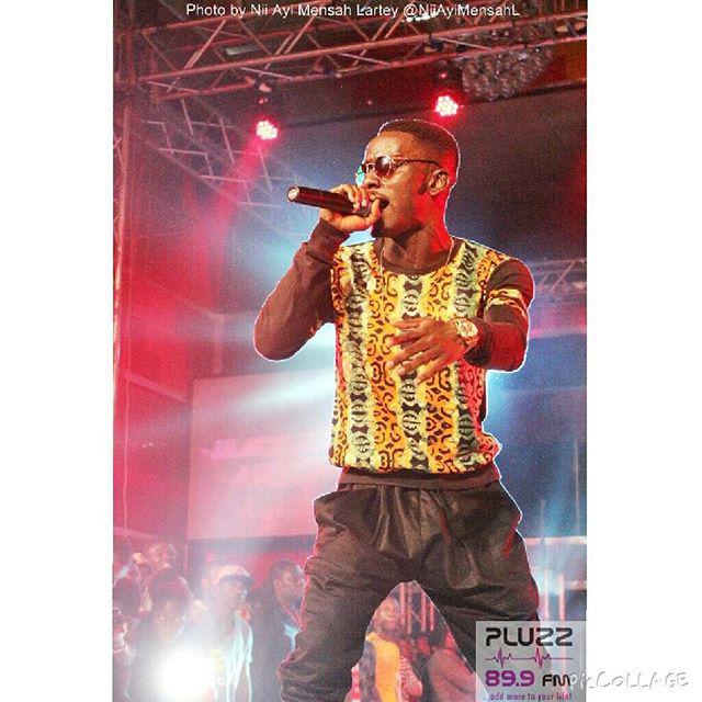 NiiAyiMensahL's tweet photo. @lil_shaker at @elrepgh #barConcert http://t.co/NfBgornqRa http://t.co/w6OWTmMl4V