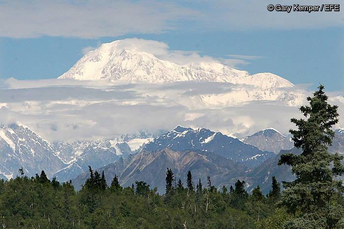 berria's tweet photo. #McKinley mendiak #Denali jatorrizko izena berreskuratuko du #Alaska @ibilkari http://t.co/GxxMPZfChV http://t.co/HlHZRRhsPW