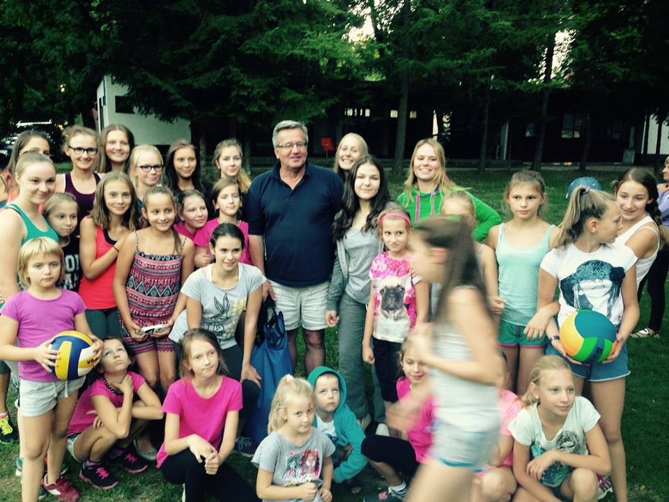 President Bronisław Komorowski and TeamLeSoleil.