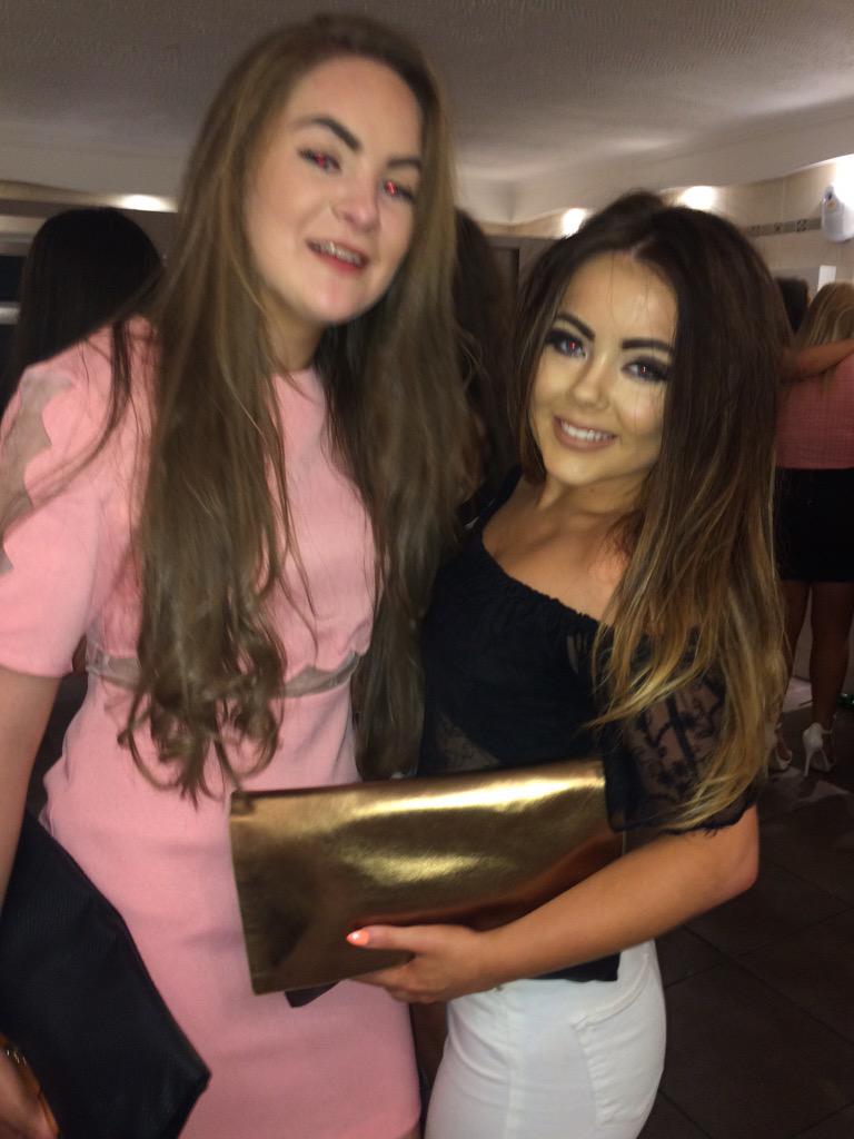 NikitaMcGuckin's tweet photo. Happy belated birthday @clodagh111 hope 'hamps10' treats you well😛💕 http://t.co/TVV5zgyuhz