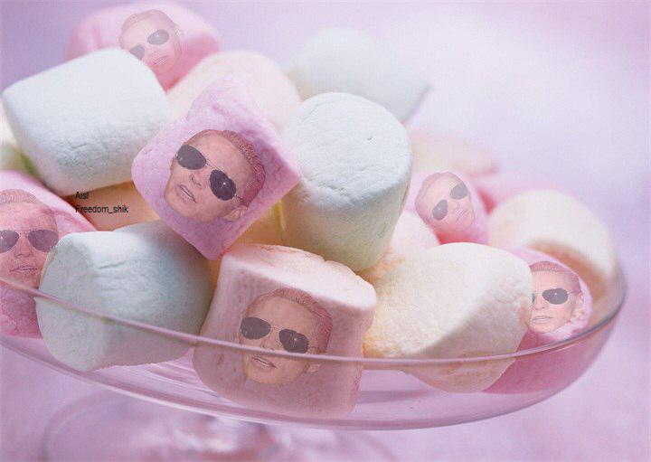 hloves30stm's tweet photo. 😂😂😂 “@FrauVonHerzL “@FreedomShik #Jaredispink
#JaredLeto
Haha
@JaredLeto http://t.co/q9Waf9vzXU””