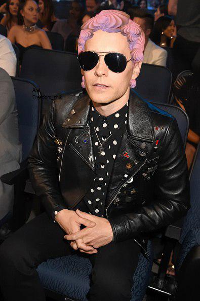 hloves30stm's tweet photo. 😂😂😂 “@FrauVonHerzL “@FreedomShik #Jaredispink
#JaredLeto
Haha
@JaredLeto http://t.co/q9Waf9vzXU””