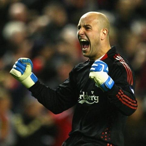 Happy 33rd Birthday to former Goalkeeper Pepe Reina! I do miss this guy! 