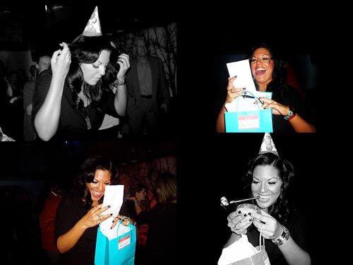 Tra l\altro, 

HAPPY BDAY SARA RAMIREZ. 