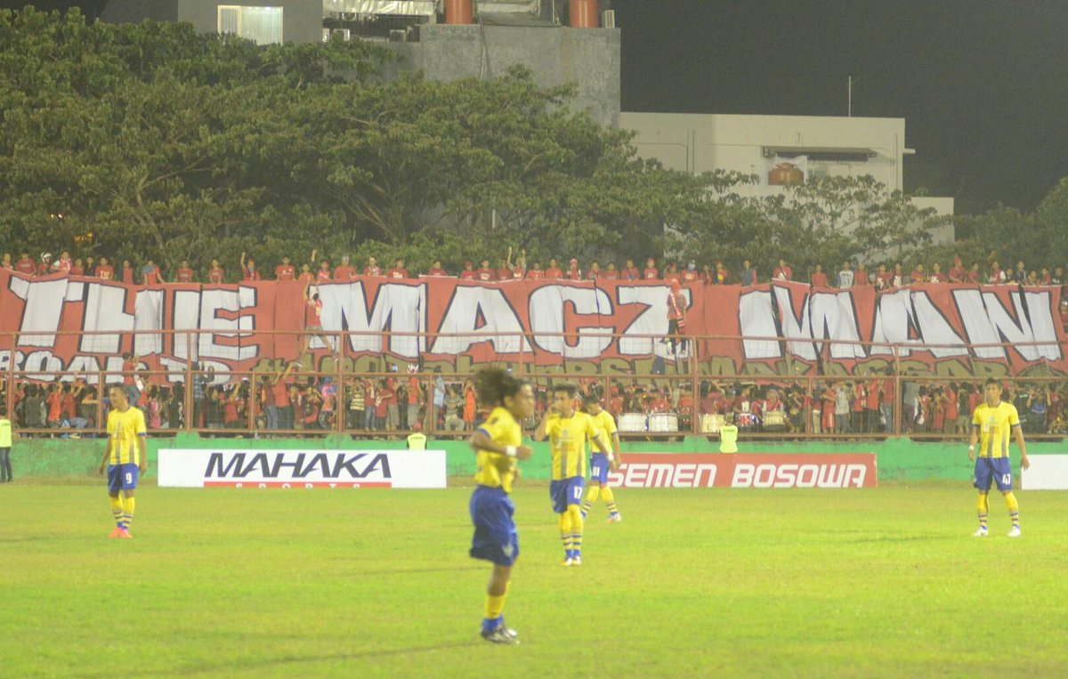 Total Support .. THE MACZMAN for PSM MAKASSAR.. #Respect @Maczman_Ori #PialaPresiden2015 #EwakoPSM *pic MD Fajar*