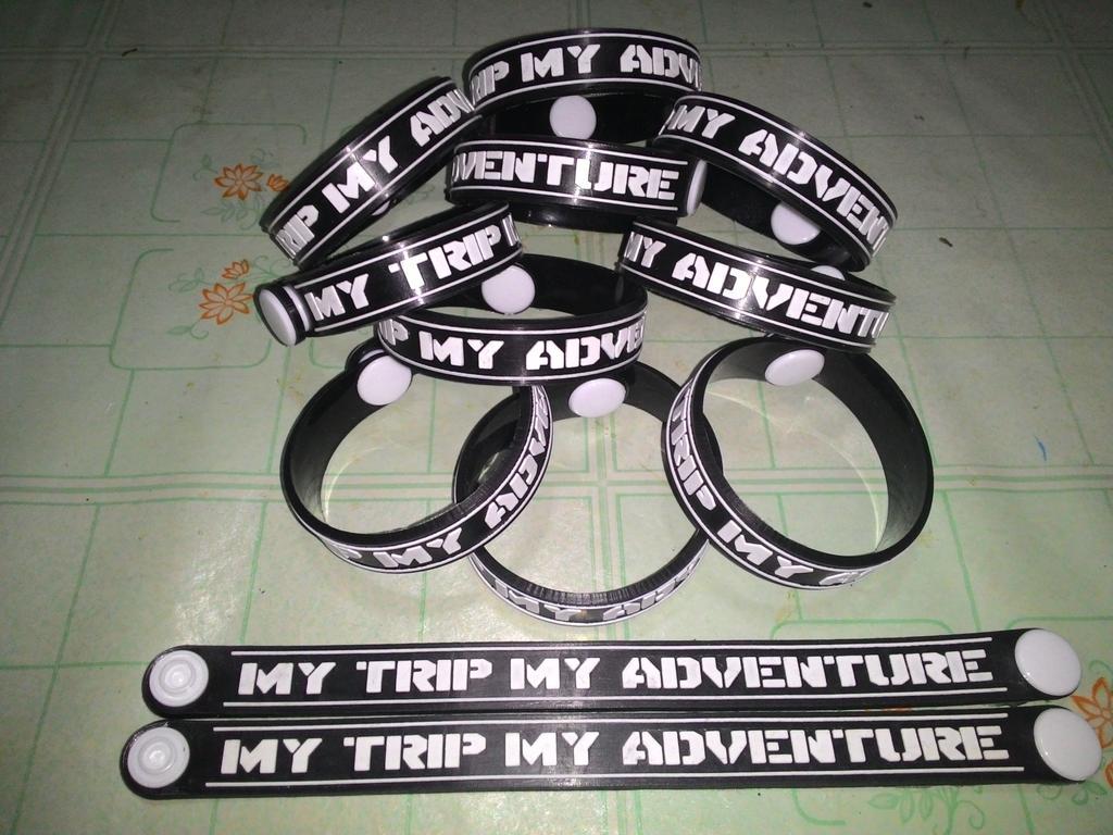 cepspaskor's tweet image. #gelangkatet
#gantungankunci
#label
#tempelankulkas
#tatakangelas
#wristband
Tlp:089660939832
Bbm:5418DF0D