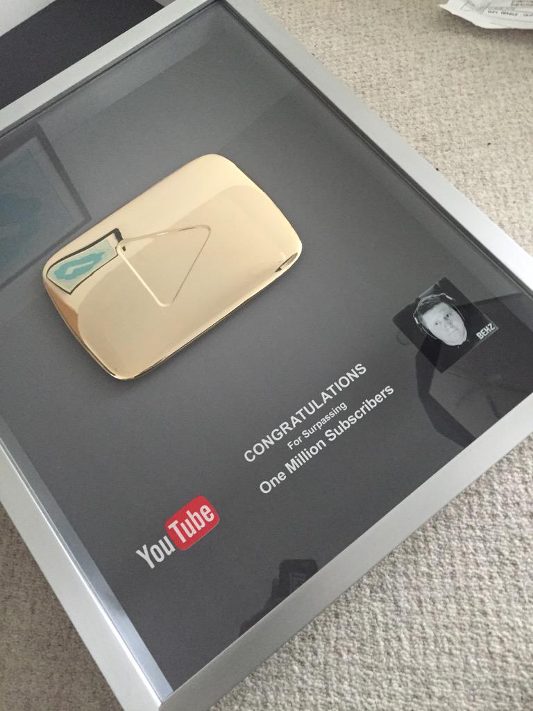 Behzinga's tweet image. Couldn't thank you guys enough if I even tried. This is amazing ❤️