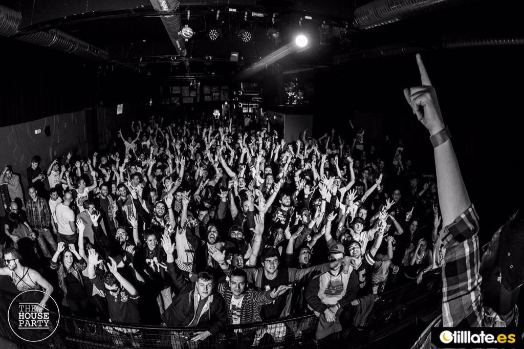 TheHousePartySE's tweet photo. Volver a vivir momentazos como este en la Custom http://t.co/NjuLeT5BNz