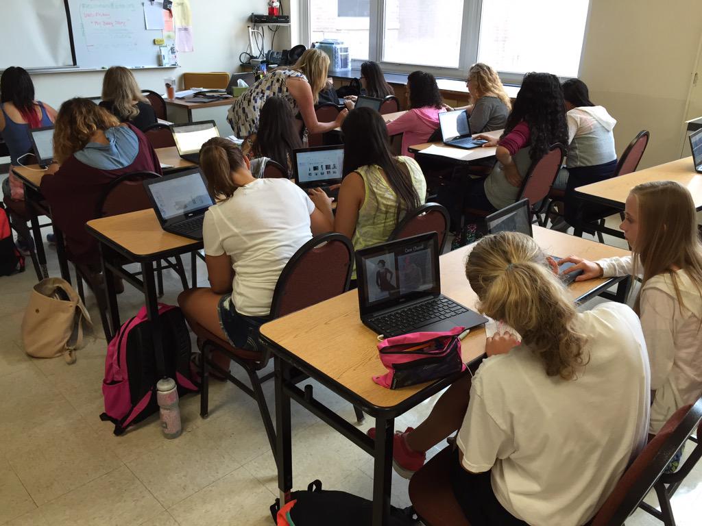 Fashion Students using Chrome books to develop Standards based digital portfolios #CLCIC#D155inspire