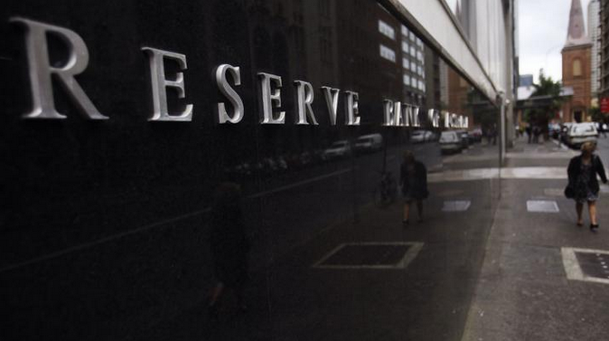 9NewsAUS's tweet image. Rates expected to hold steady amid sluggish growth: 9news.com.au/national/2015/… #9News