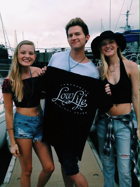 HIPPIE__SCUM's tweet photo. Had so much fun being apart of @RickyPDillon music video πππ― #RickySC #twins http://t.co/ZUBwHPJ1a2