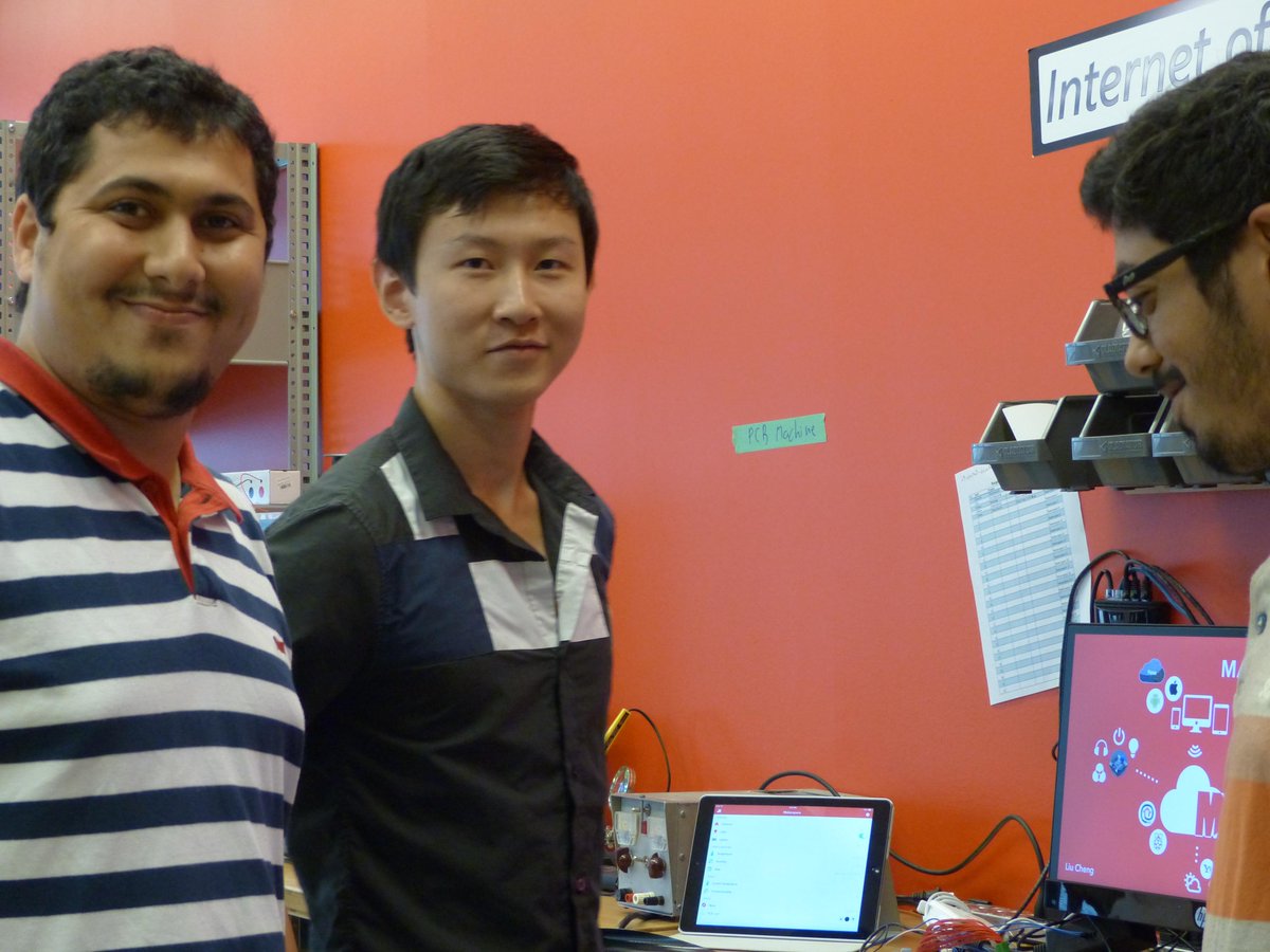 Nouveaux locaux de <a href="/UOMakerspace/">uOttawa Makerspace</a> avec plus d'équipement! #uOttawa #génie