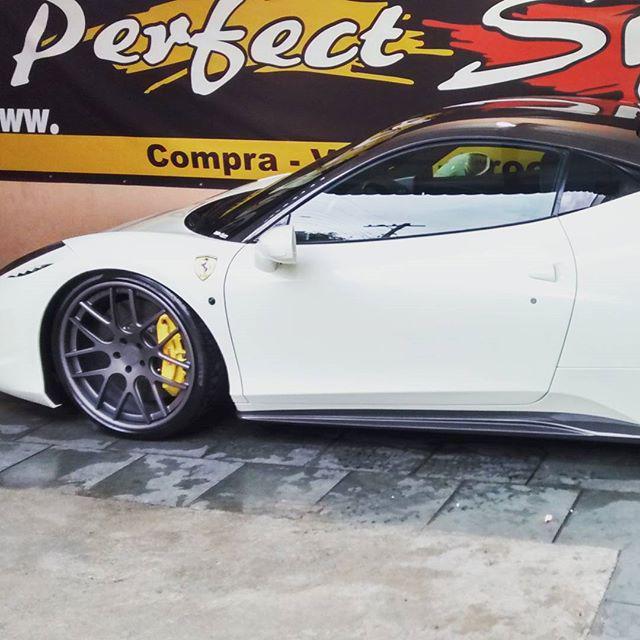 OnlyFerrariPics's tweet image. #perfectsystem #detail #cardetailing #tratamentoespecializadonapintura #ferrari #ferrari458 #italia by flaviomarque…