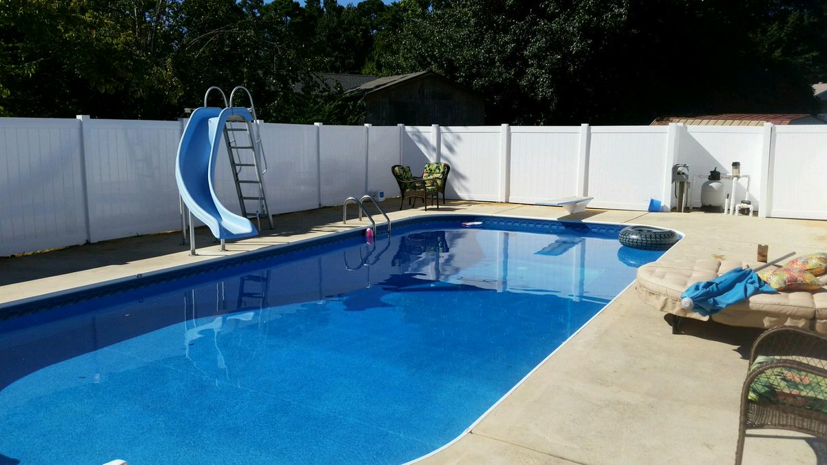 backyardpros1's tweet image. 15% off our 24' above ground pools thru the month of September! Call today while supplies last! 205-387-2849