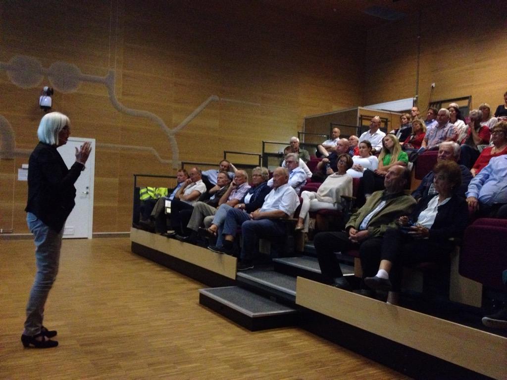 HurumHoyre's tweet image. Folkemøte og debatt i Hurum. Bra møte med gode ordførerkandidater som ønsker gode løsninger!