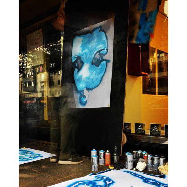 StArtEverywhere's tweet photo. Work in progress.
#toiz @toizstreetart #toizstreetart #livepainting #ausschnitte #stencil #stencilart #stencilarti… http://t.co/VJ59bOBtQM