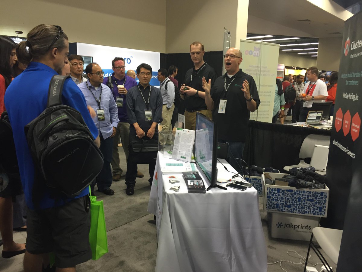 markldavis's tweet image. Live from @ClusterHQ&apos;s #VMworld booth @HedvigInc&apos;s @rwhiteley0 &amp;amp; @ercarter demo their #storage plugin for #Flocker